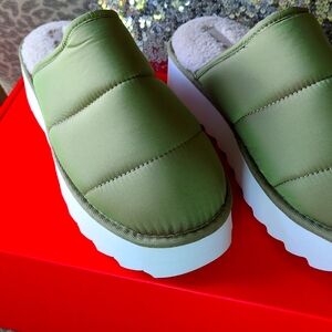 ANTHROPOLOGY shoe/slippers. Brand New